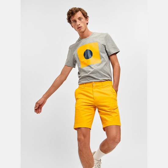 Aigle Chino Bermuda Shorts Men Yellow ZA-18604